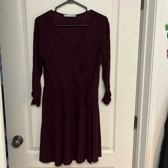 Maurices Dresses & Skirts - Maurice’s burgundy dress size Medium